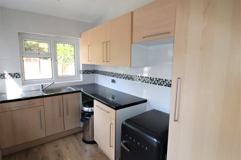 61 Howard Road, Upminster, RM14 2UE