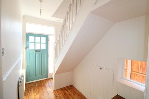 61 Howard Road, Upminster, RM14 2UE