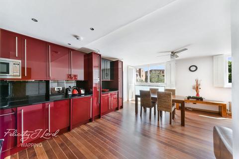 Flat 7, Leeward Court Asher Way, London, E1W 2JY