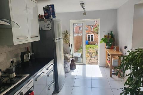 3 bedroom terraced house to rent - Clare Street, Northampton, NN1