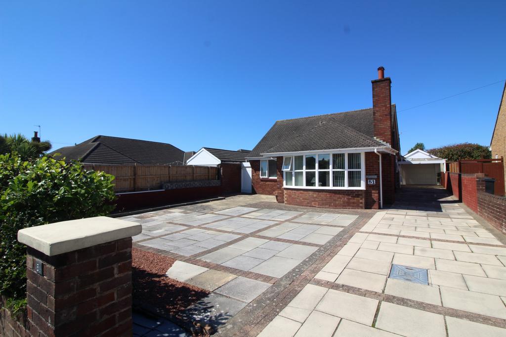 Singleton Avenue, Lytham St. Annes, FY8 2 bed bungalow £280,000