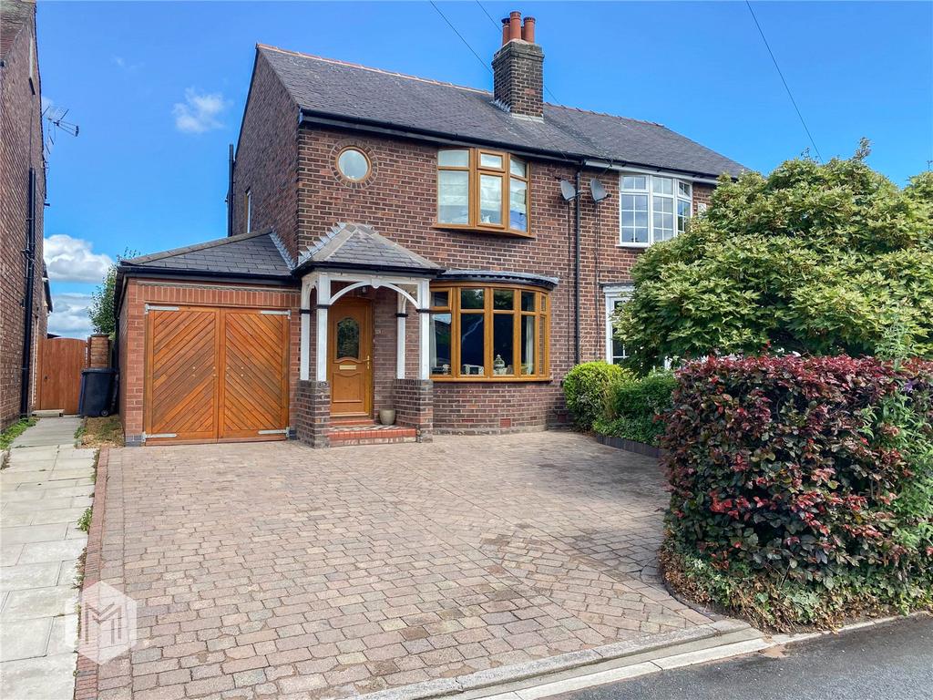 School Lane, Rixton, Warrington, Cheshire, WA3 3 bed semidetached