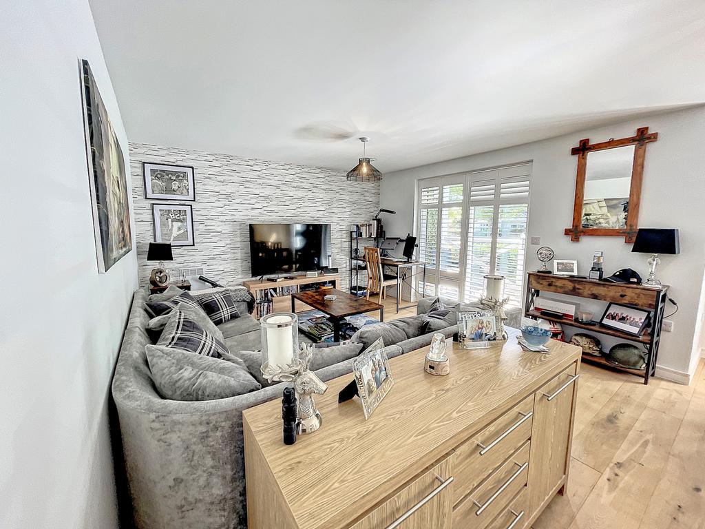 2 Bedroom Flat for Sale