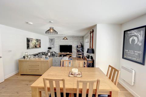 25 Lambe Close, Snodland, ME6 5PE