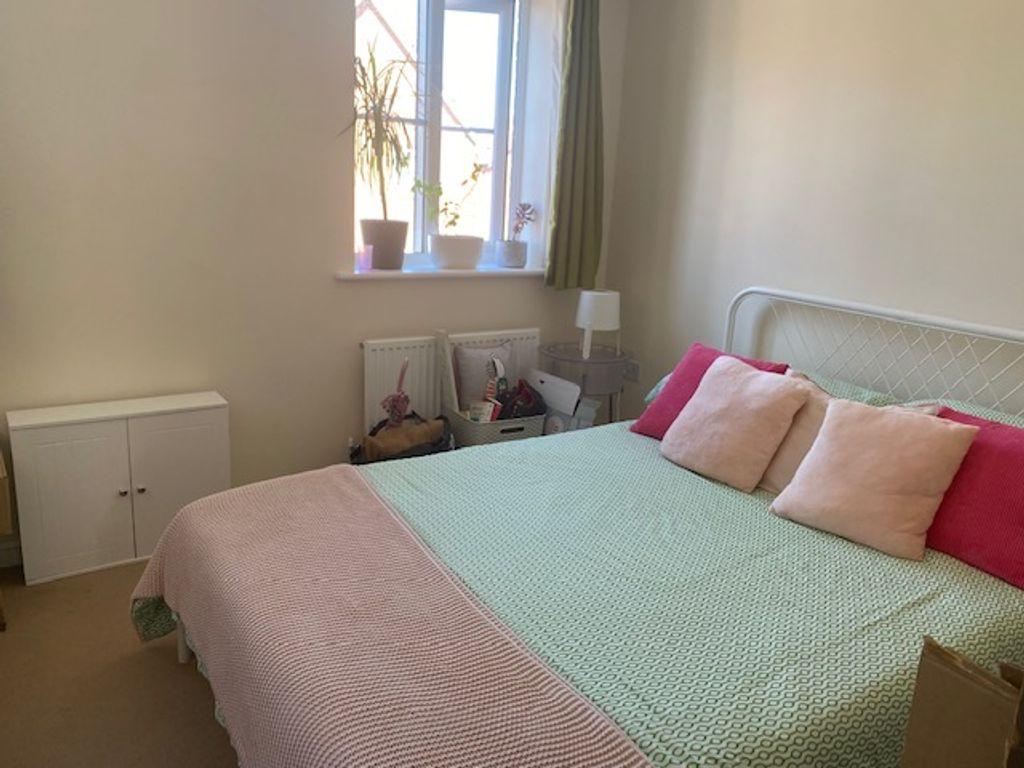 Bedroom 2 (Double)