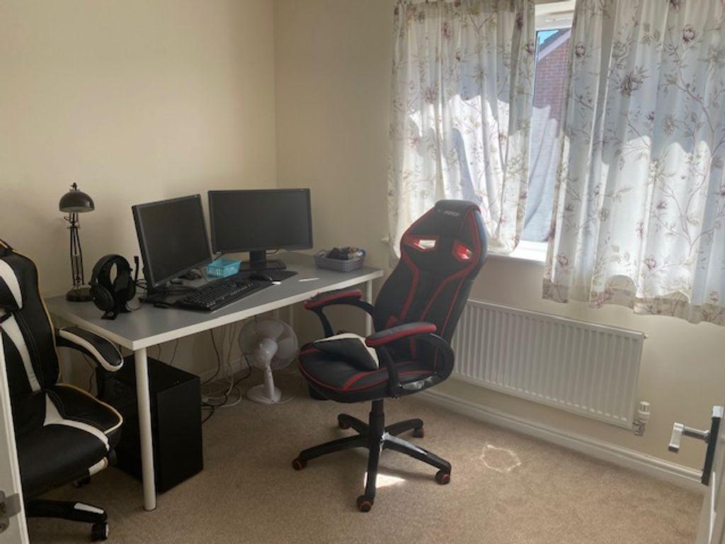 Bedroom 3 (Double)