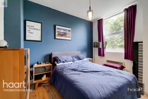 Flat 4, 49 Penge Road, London, SE25 4EJ