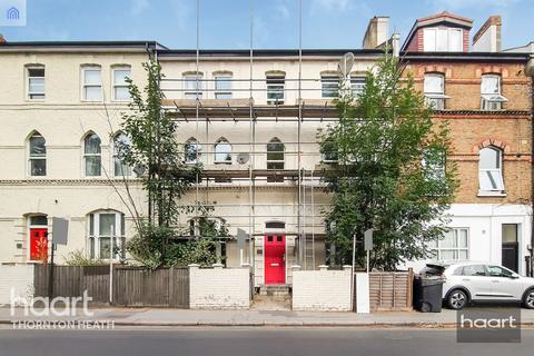 Flat 4, 49 Penge Road, London, SE25 4EJ