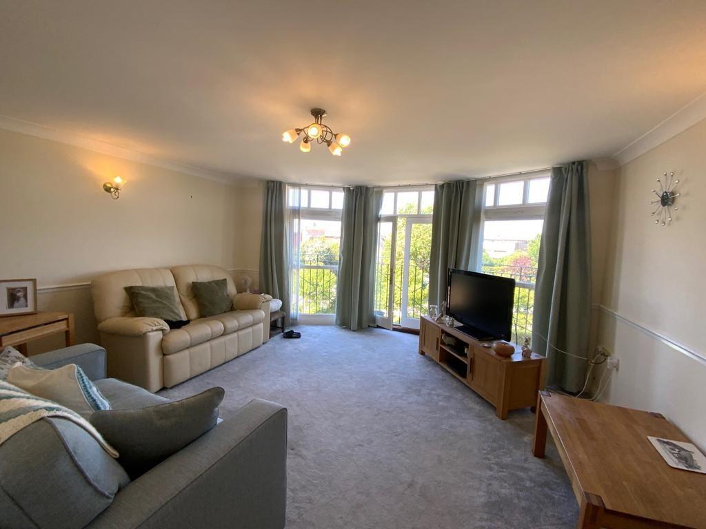 Stanton Court, Avenue, Weymouth 2 bed apartment for sale £