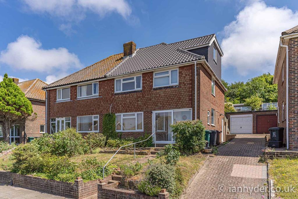 Swanborough Drive, Brighton BN2 4 bed semidetached house for sale £