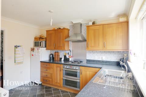 4 bedroom detached house for sale - Ullswater, Lowestoft