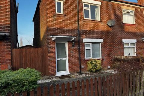 2 bedroom semi-detached house to rent, Winfarthing Avenue, King's Lynn, PE30