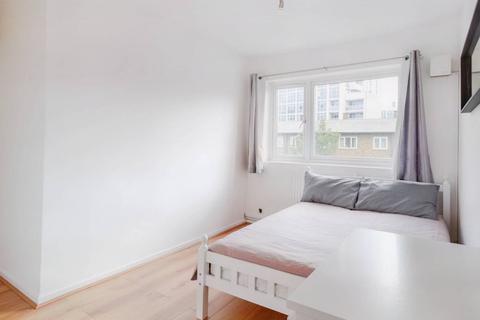 4 bedroom flat share to rent - Salmon Lane, London E14