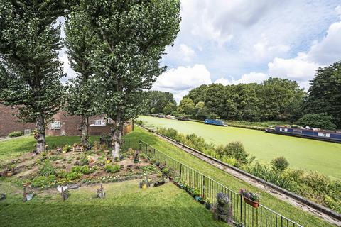 13 Jarrow Way, London, E9 5PG