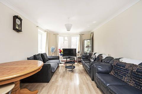 13 Jarrow Way, London, E9 5PG