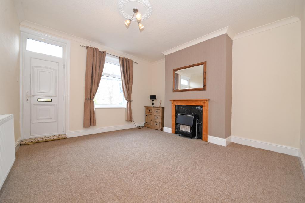 Rosemount Avenue, Barnoldswick, BB18 2 bed terraced house £550 pcm (£