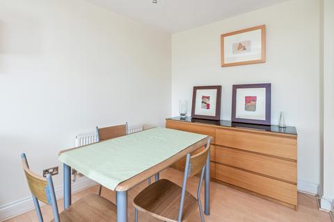 1 bedroom flat to rent - Palgrave Gardens London NW1