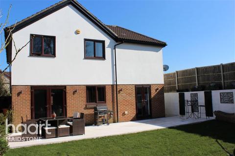 5 bedroom detached house to rent - Downswood, ME15