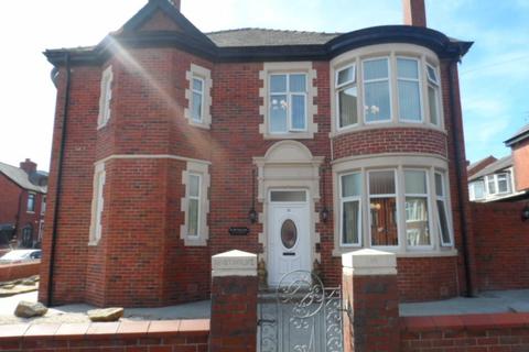 16 Leamington Road, Blackpool, FY1 4EZ