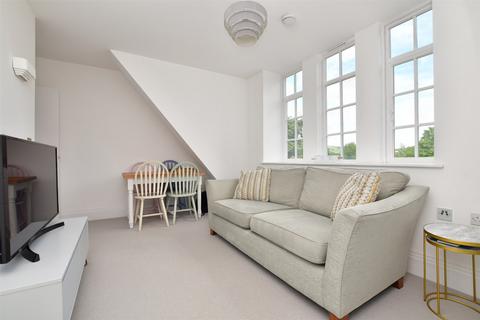1 bedroom apartment for sale, Lesbourne Road, Reigate, Surrey