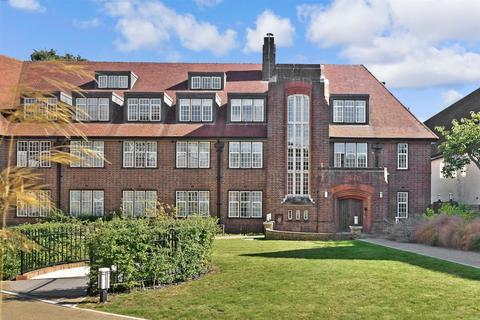 1 bedroom apartment for sale, Lesbourne Road, Reigate, Surrey