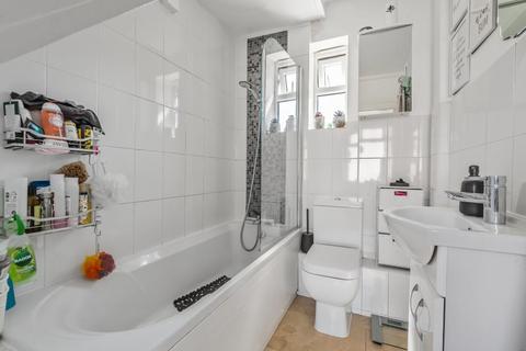 33 Saxton Road, Abingdon, OX14 5JD