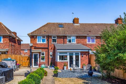 33 Saxton Road, Abingdon, OX14 5JD