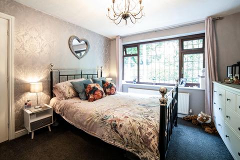 53 Cooper Street, Springhead, Oldham, OL4 4QS