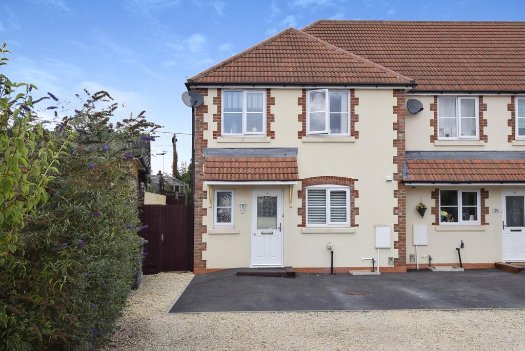 Andrew Close, Durrington, SP4 8EJ 3 bed end of terrace house £289,950