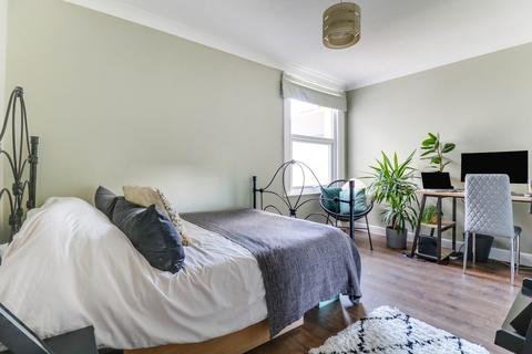 2 bedroom maisonette to rent - Meteor Road, Westcliff-on-sea, SS0