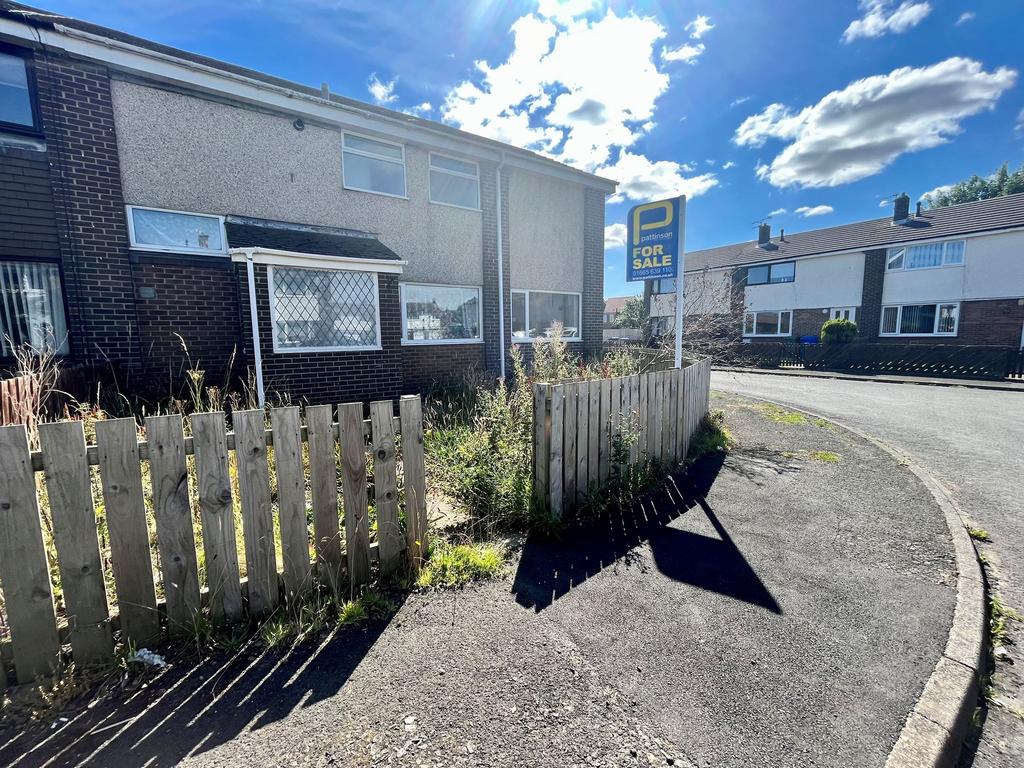Glendale, Amble, Northumberland, NE65... 4 bed semidetached house £115,000