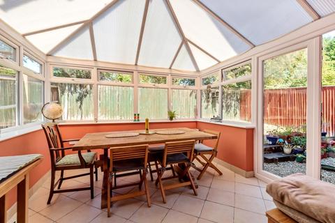 40 Bibury Close, Witney, OX28 5GB