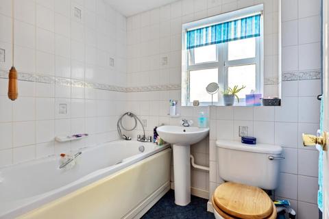 40 Bibury Close, Witney, OX28 5GB