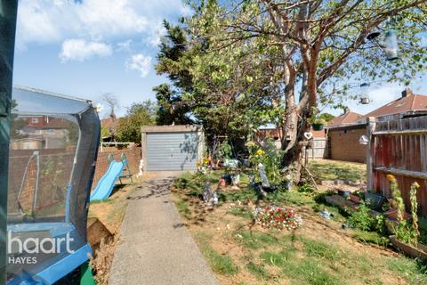 4 Chaucer Avenue, Hayes, UB4 0AP