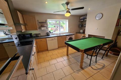 60 Hitchen, Merriott, TA16 5QZ