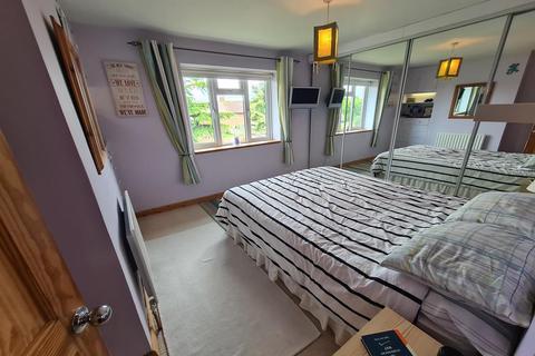 60 Hitchen, Merriott, TA16 5QZ