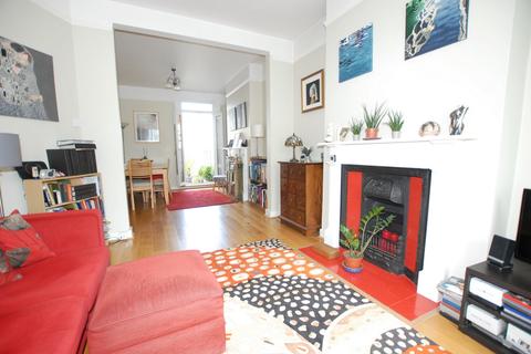 71 Albert Road, Hythe, CT21 6BT