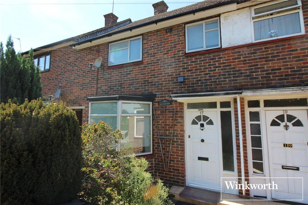 Cranes Way, Borehamwood... 3 bed terraced house £1,600 pcm (£369 pw)