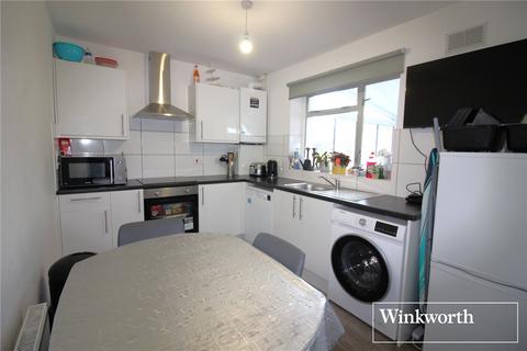 3 bedroom terraced house to rent, Cranes Way, Borehamwood, Hertfordshire, WD6