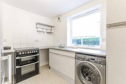 1 bedroom flat to rent - Fishguard Way, Gallions Reach, London, E16