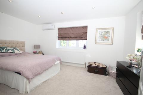 1a Craigmuir Park, Wembley, HA0 1NY
