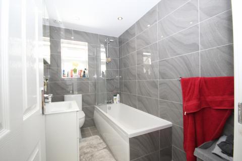 1a Craigmuir Park, Wembley, HA0 1NY