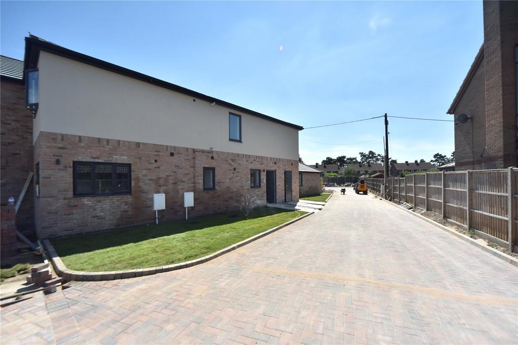 Flat 5, Silver Birch, 194 Mildenhal, Fordham, Ely, Cambs 2 bed