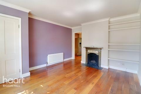 10 Crossley Close, Biggin Hill, Westerham, TN16 3BL