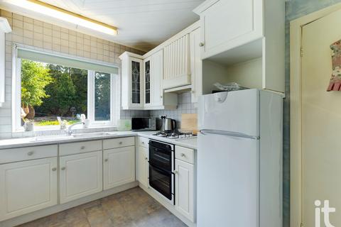 15 Willow Road, High Lane, Stockport, SK6 8HS