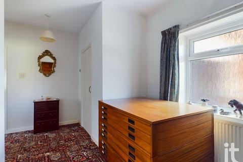 15 Willow Road, High Lane, Stockport, SK6 8HS