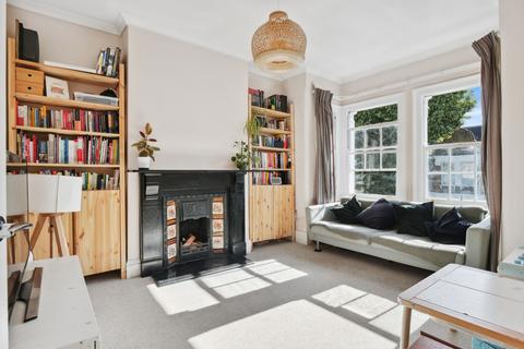 3 bedroom flat for sale, Eastcombe Avenue, Charlton, SE7