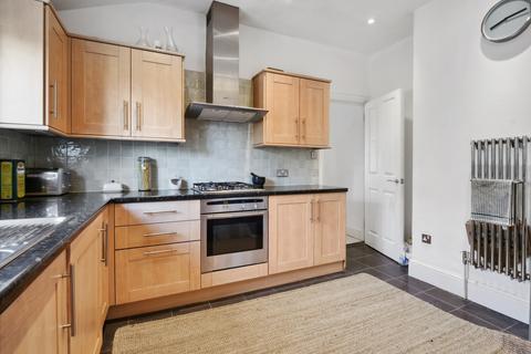 3 bedroom flat for sale, Eastcombe Avenue, Charlton, SE7