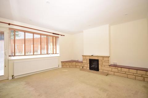 2 bedroom detached bungalow to rent - Winfield Close Brighton BN1