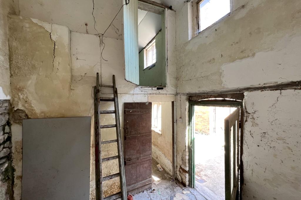 Store loft room